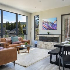 Chill Ski In/Out Condo 102
