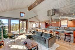 Cliff Side Mountain Chalet