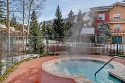 Slopeside Trademark Villa 90