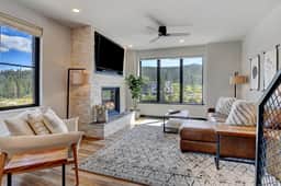 Row Roof Top Loft 49