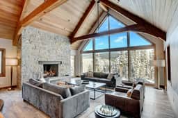 Bridgers Cache Ski In/Out Chalet 275