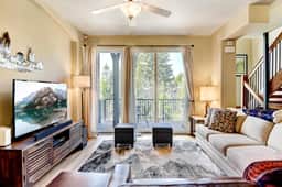 Rendezvous Mountain Chalet 68
