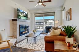 Sunnyside Flats Luxury Condo 361 3