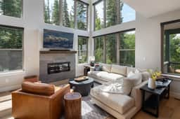 Rendezvous Mountain Chalet 20