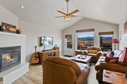 Waterside Loft F13