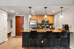 Founders Pointe Ski In/Out Luxury Penthouse 4675