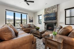 Whistlestop Villa 145