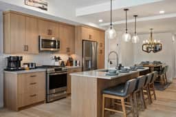 Arrow Penthouse 215