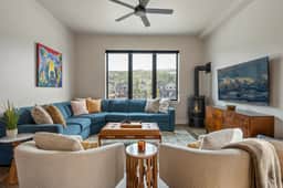 Row Roof Top Loft 57