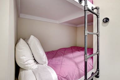 Queen Guest Room