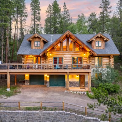 Mountain View Log Home