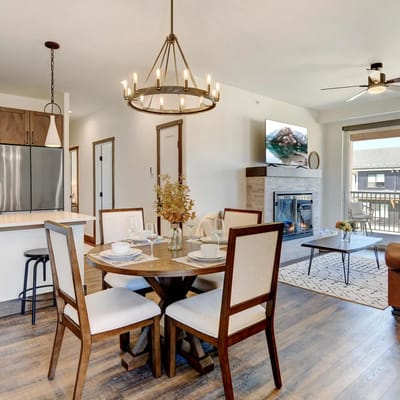 Sunnyside Flats Luxury Condo 361 3