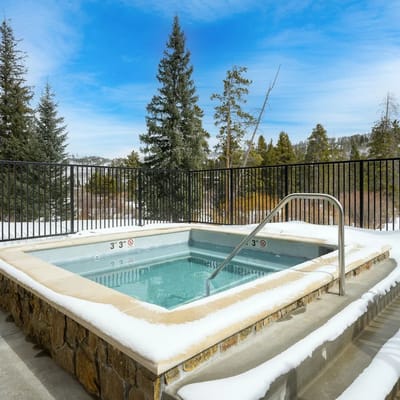 Headwaters Loft 206