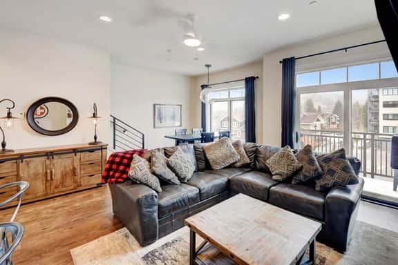 Hideaway Station Loft 16