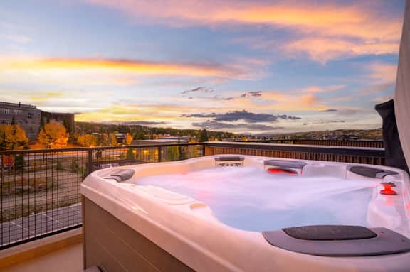 Row Roof Top Loft 21