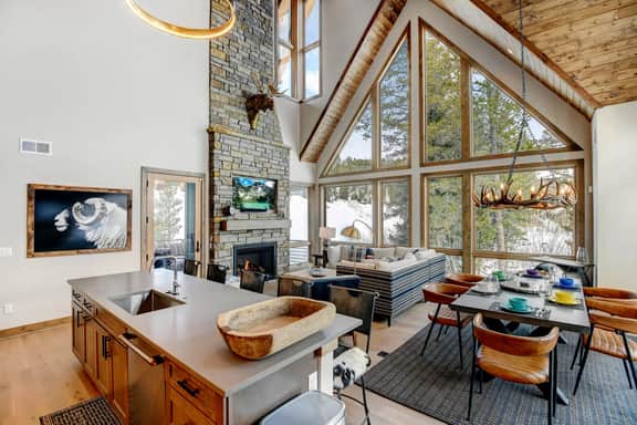 Meadow Glade Pond Chalet 9