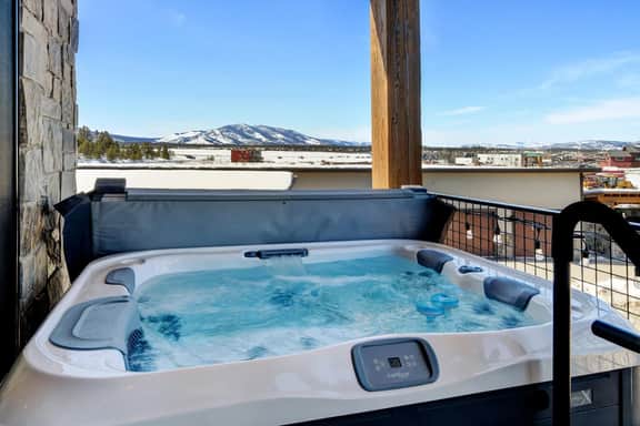 Grand Park Meadow Creek Condo E-201