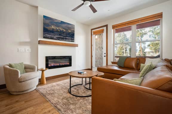 Rendezvous Mountain Chalet 24