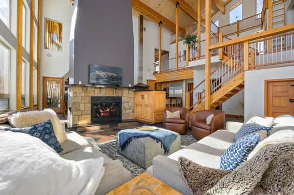 Pole Creek Golf Club Home 2940