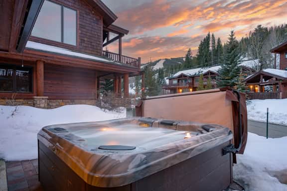 Slopeside Village Chalet 106