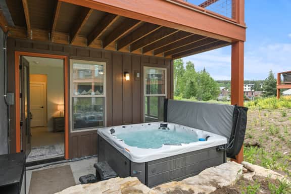 Rendezvous Mountain Chalet 7