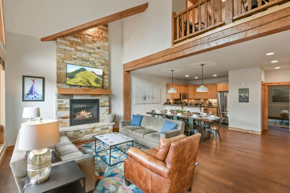 Lakota Antler Villa 200