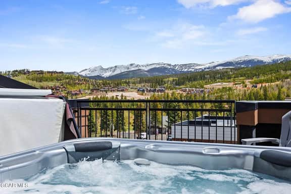 Arrow Rooftop Villa 294