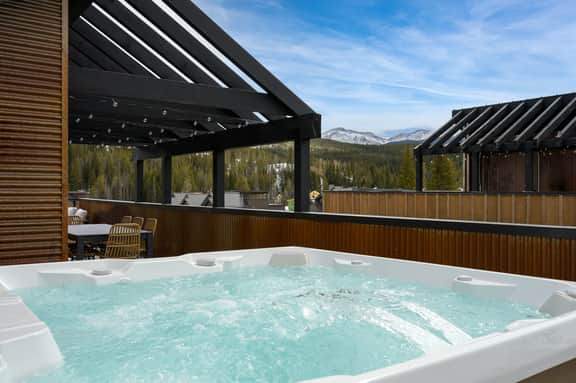 Row Roof Top Loft 57