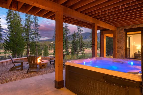 Pole Creek Luxury Home 739 - Image 5