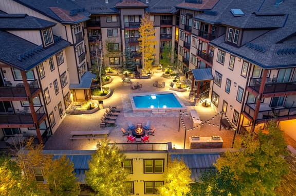 Fraser Crossing Ski In/Out Condo 3325