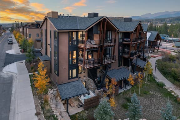 Arrow River Front Villa 232