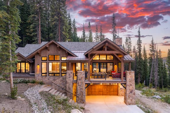 Bridgers Cache Ski In/Out Chalet 277