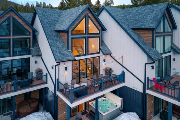 Slopeside Villa 135