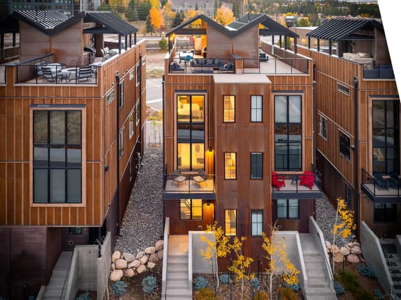 Row Roof Top Loft 21