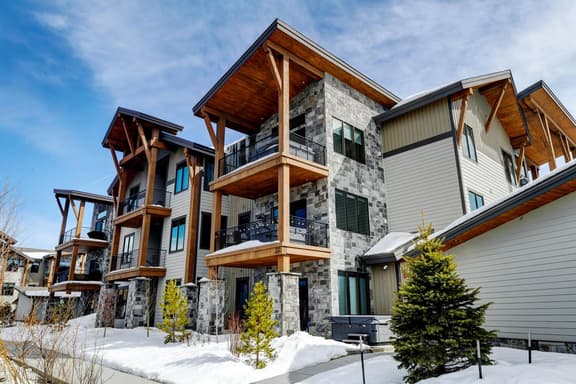 Grand Park Meadow Creek Condo E-201