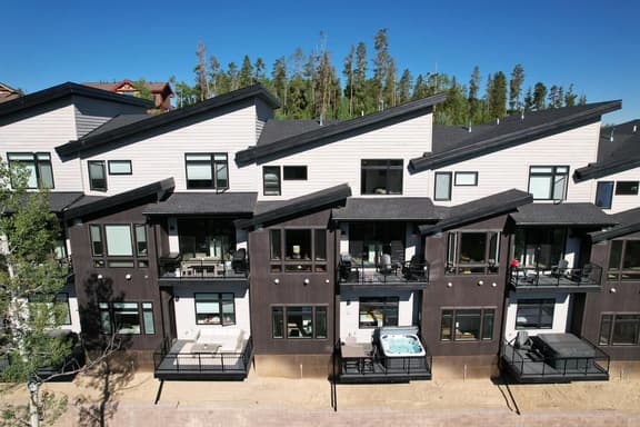 Bear Trail Chalet 411