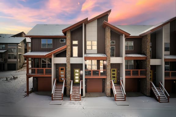 Rendezvous Mountain Chalet 24