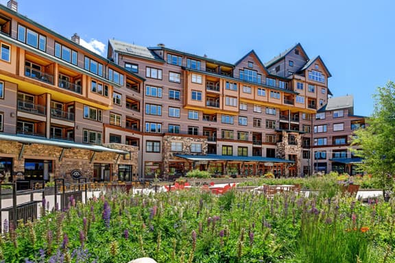 Zephyr Ski In/Out Condo 2207