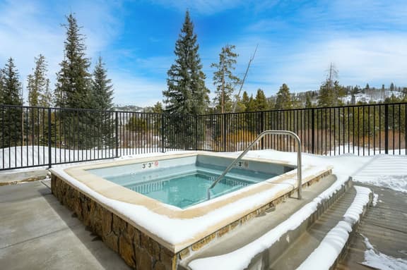 Headwaters Loft 206