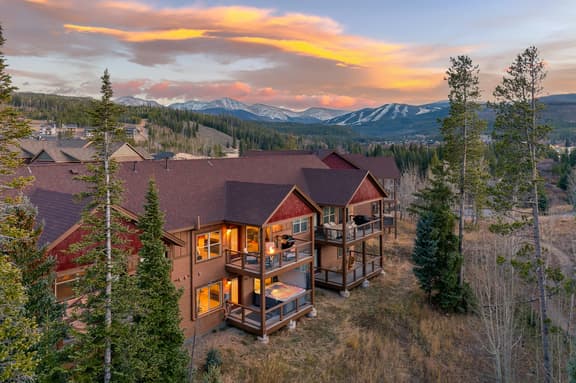 Rendezvous Lookout Point Chalet 168