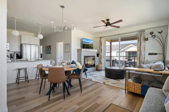 Sunnyside Flats Luxury Condo 321 6