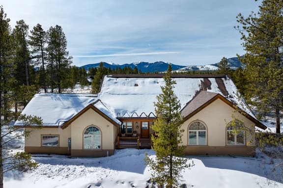 Mountain Retreat Luxury Home