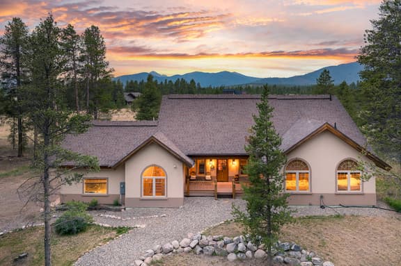 Mountain Retreat Villa - Image 1