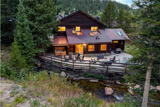 Slopeside Luxury River Chalet