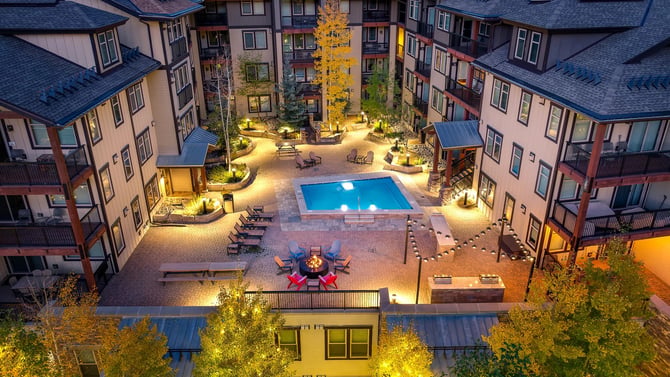 Fraser Crossing Luxury Condo 3325